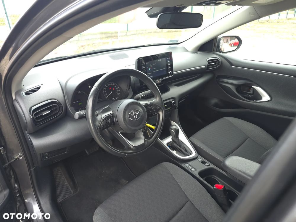 Toyota Yaris - 18