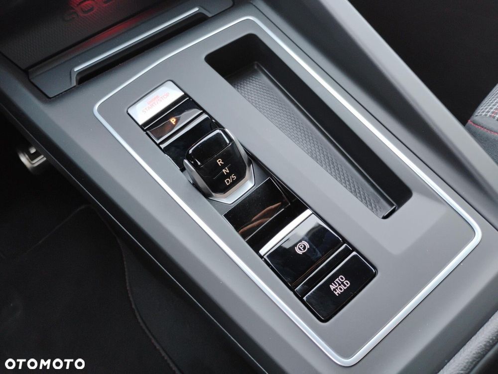 Volkswagen Golf - 17