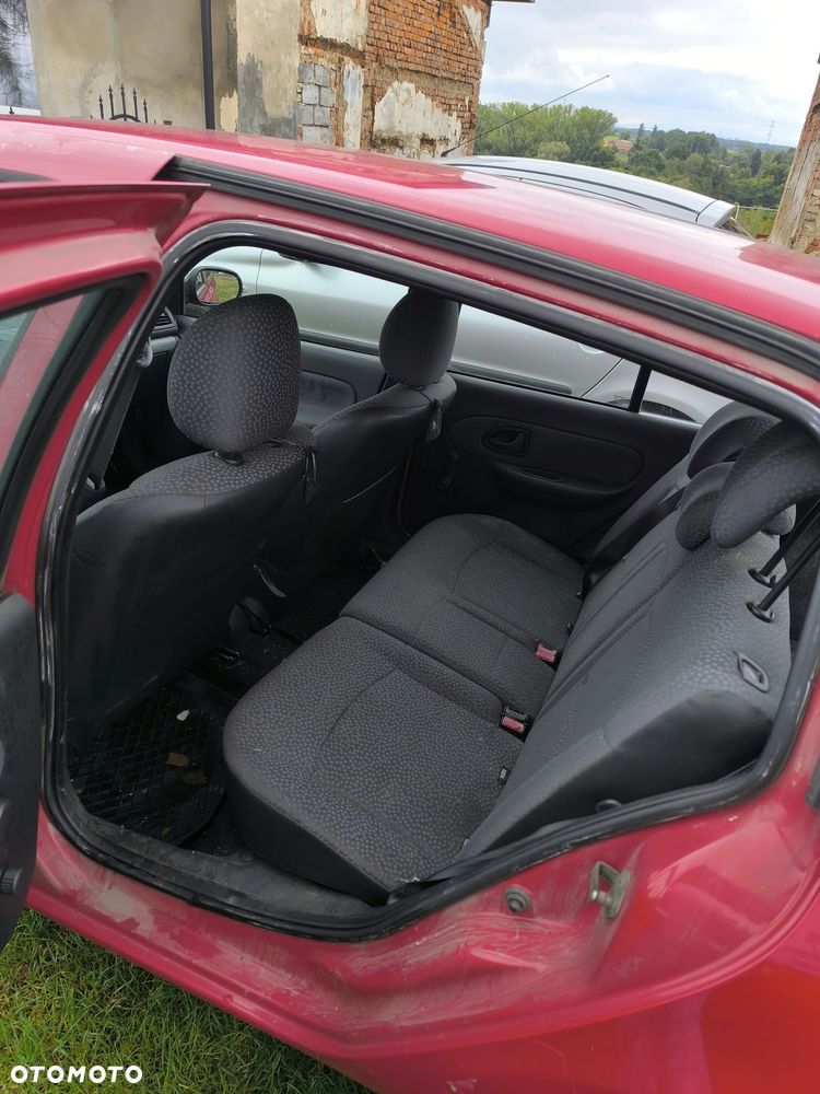 Renault Clio 1.2 Free - 6