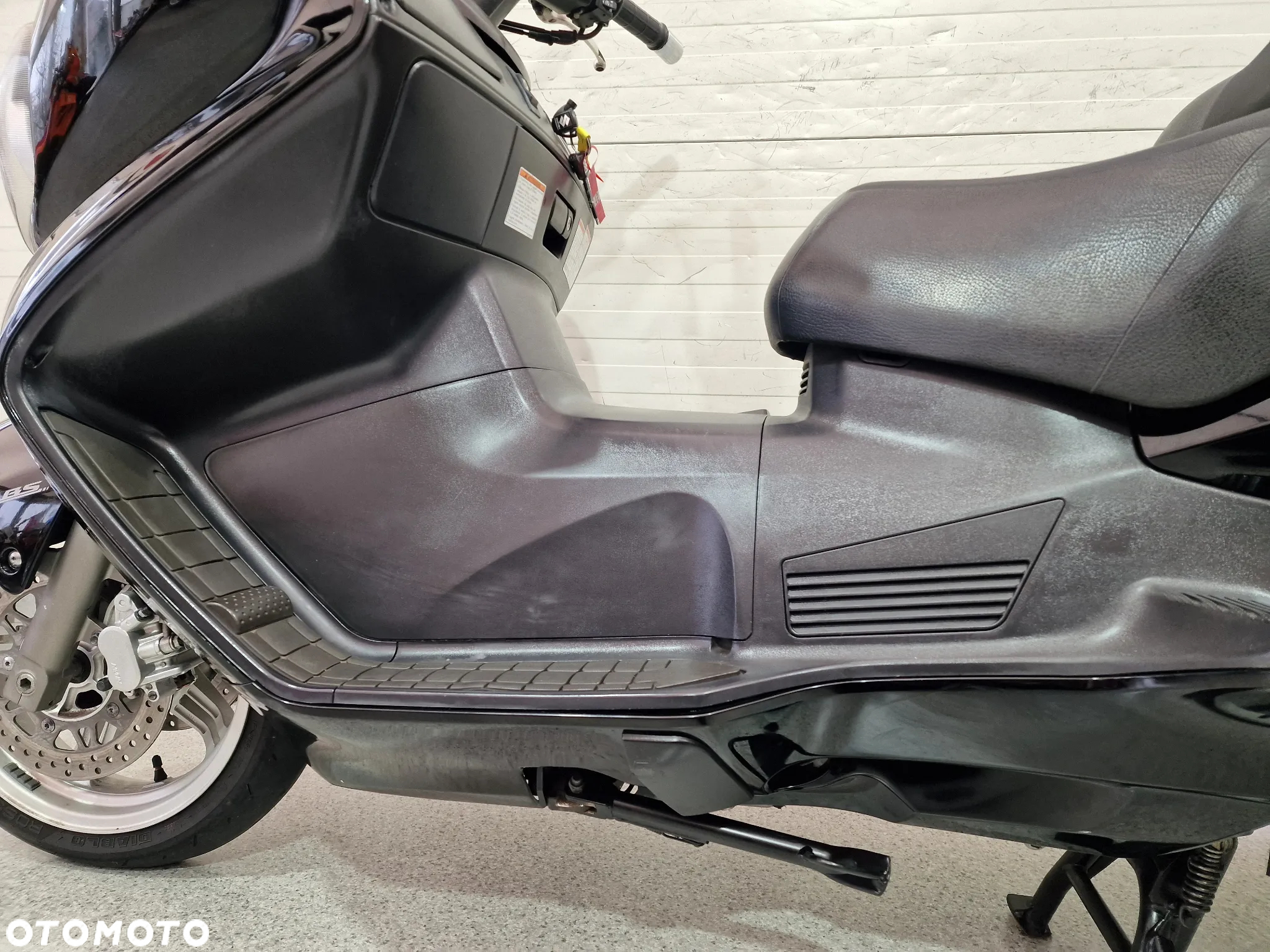 Suzuki Burgman - 22