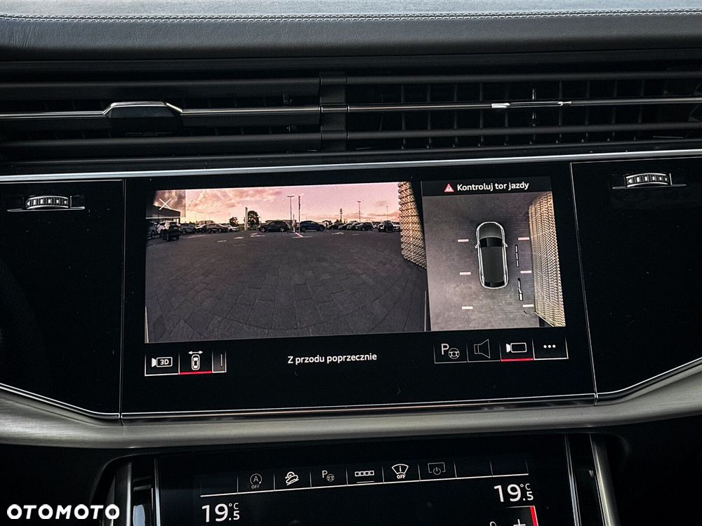 Audi Q8 - 34