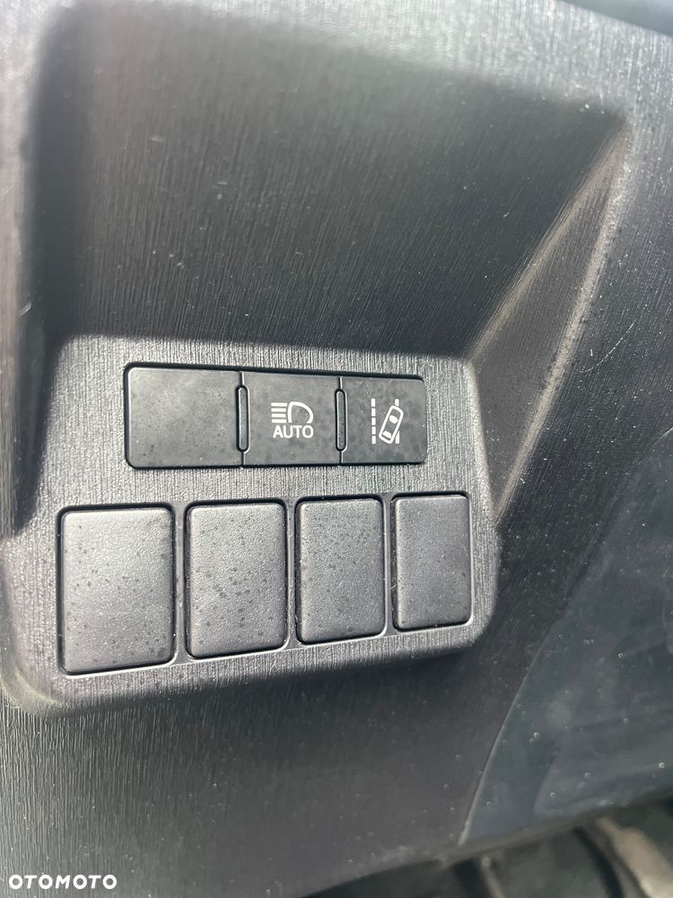 Toyota Prius+ (Hybrid) Comfort - 16