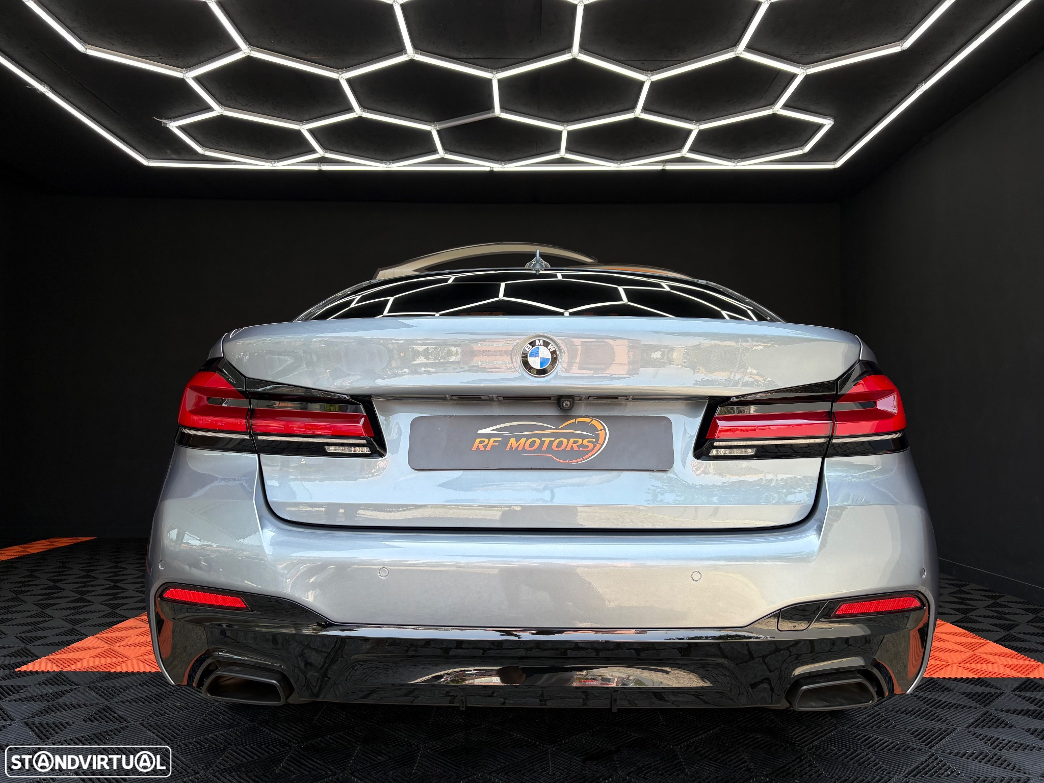 BMW 530 e Pack Desportivo M - 27