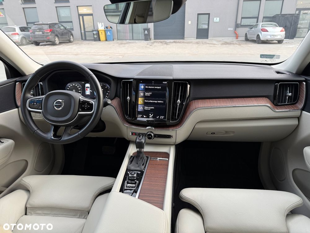 Volvo XC 60 D4 Momentum - 15
