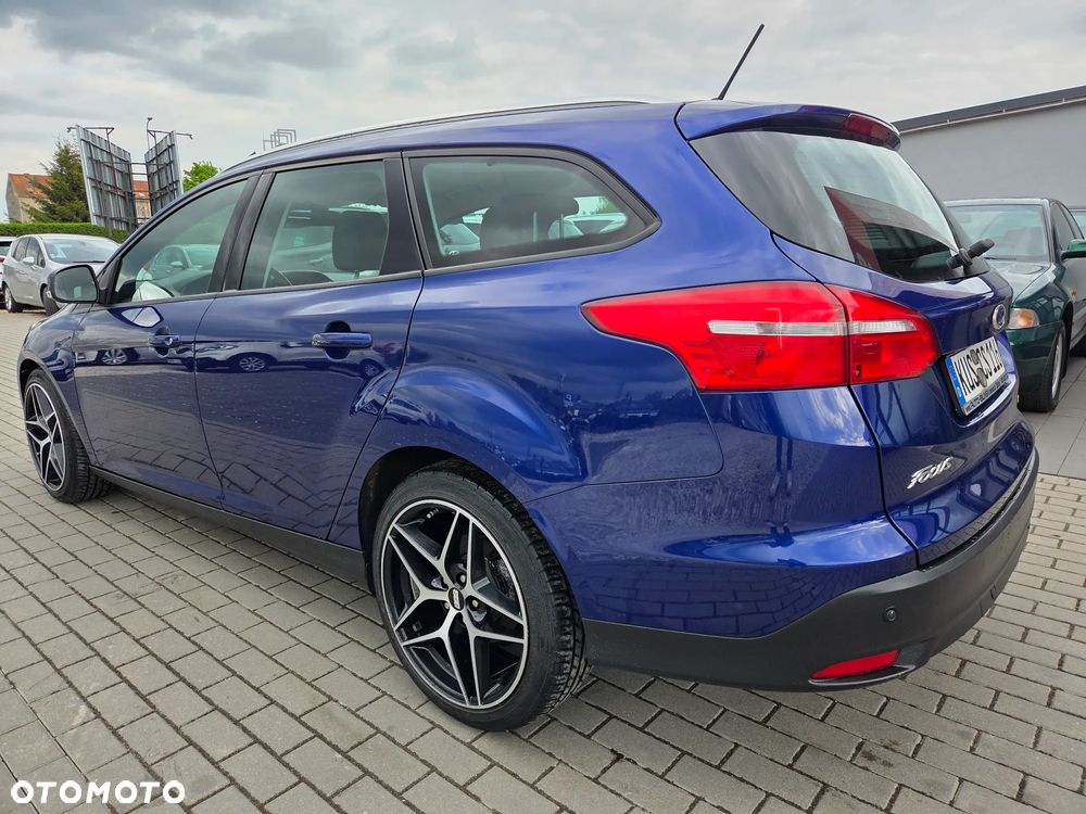 Ford Focus 1.5 EcoBoost Start-Stopp-System Business Edition - 4