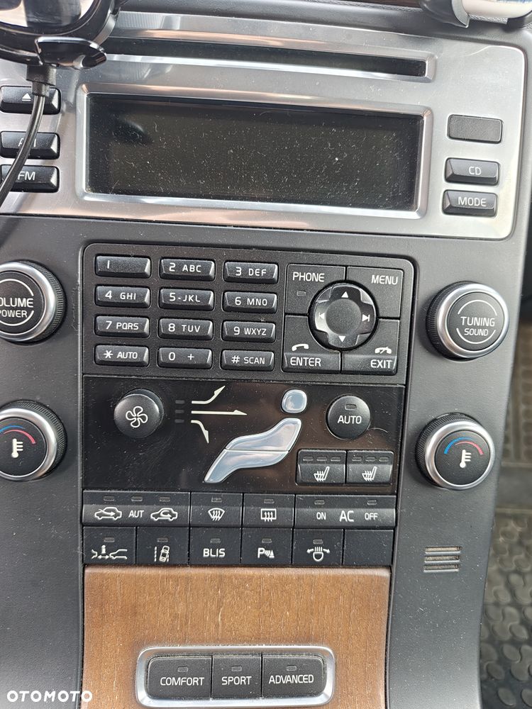 Volvo V70 D5 Summum - 29