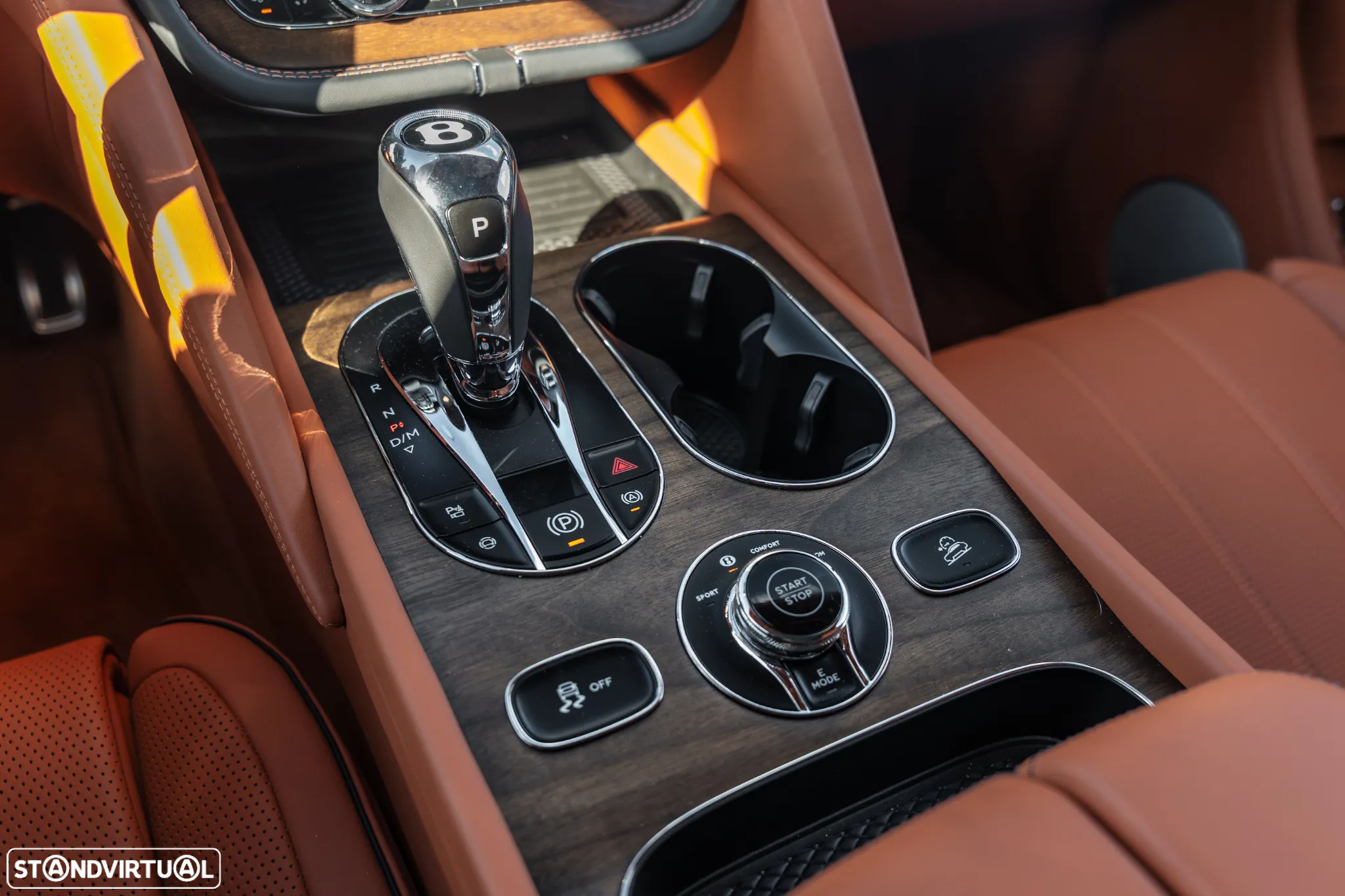Bentley Bentayga Hybrid Azure - 25