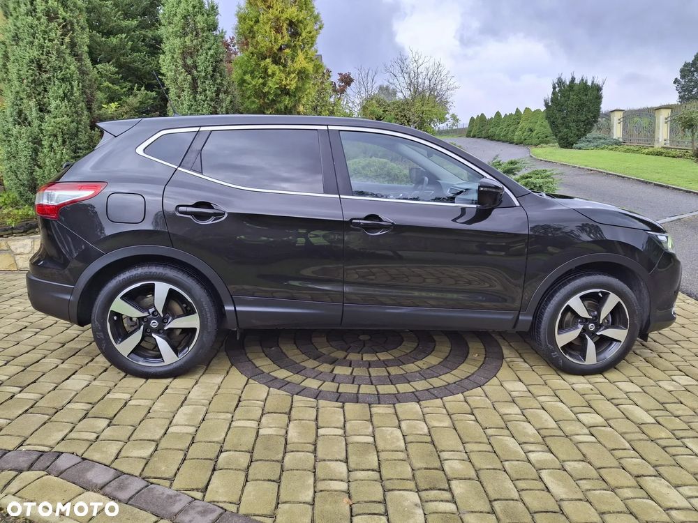 Nissan Qashqai 1.5 dCi Tekna - 4