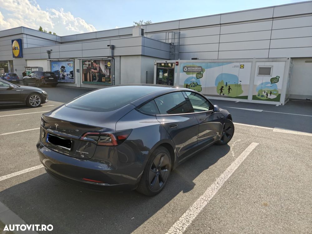 Tesla Model 3 Long Range AWD Premium - 3