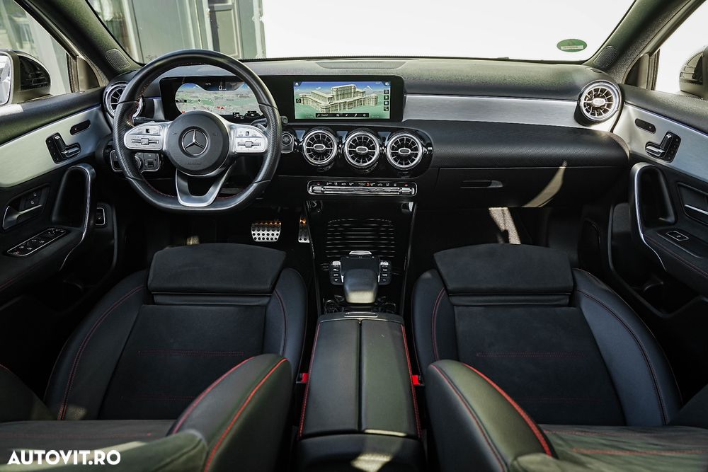 Mercedes-Benz A 250 e 8G-DCT AMG Line - 3