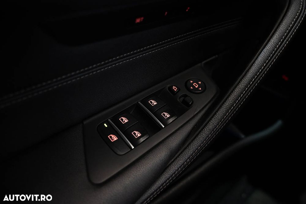 BMW Seria 5 520d Aut. Luxury Line - 26