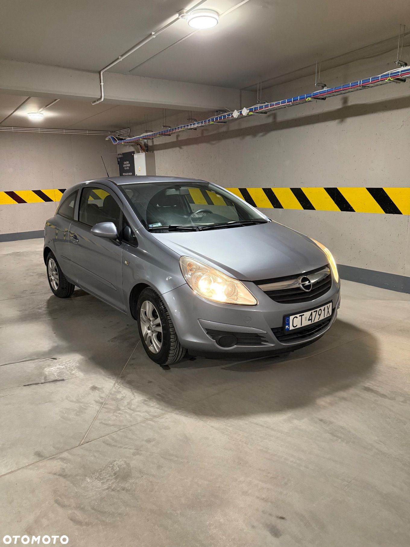 Opel Corsa 1.4 16V Cosmo - 1