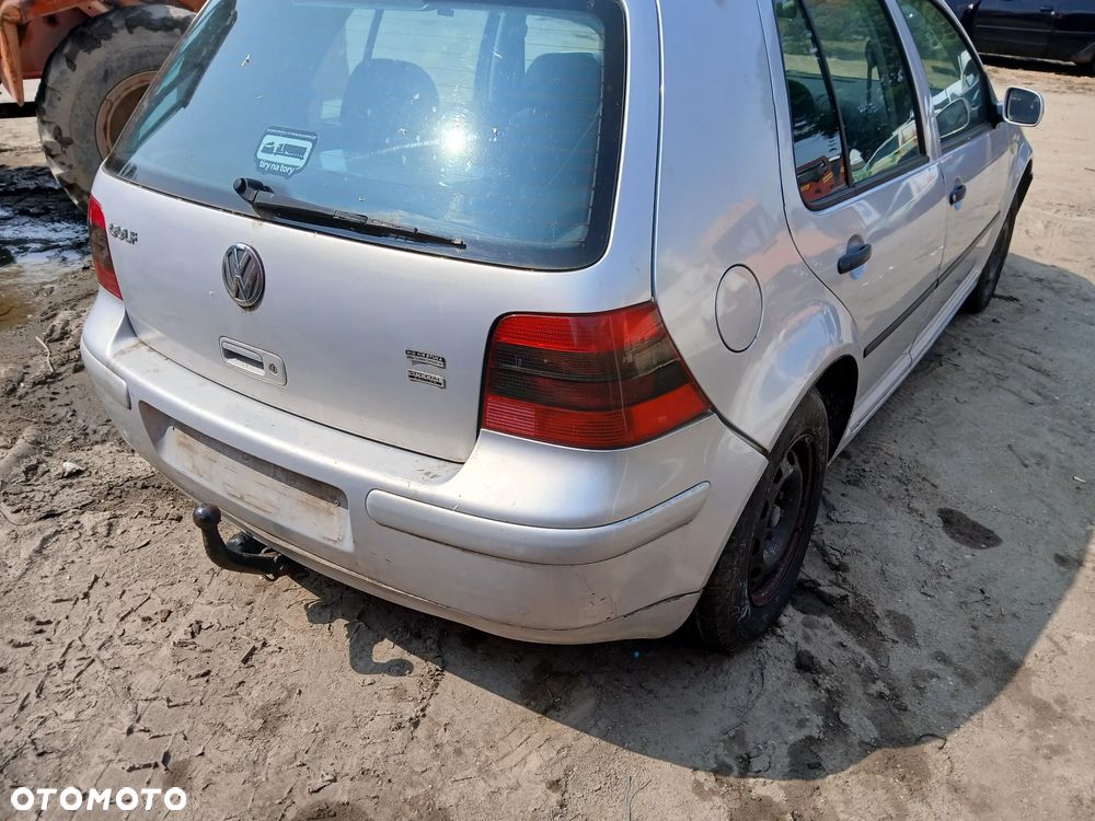 volkswagen golf IV 5D LB7Z silnik 1.4 16V 75 KM AKQ skrzynia DSB napęd sanki belka wahacz wahacze - 2