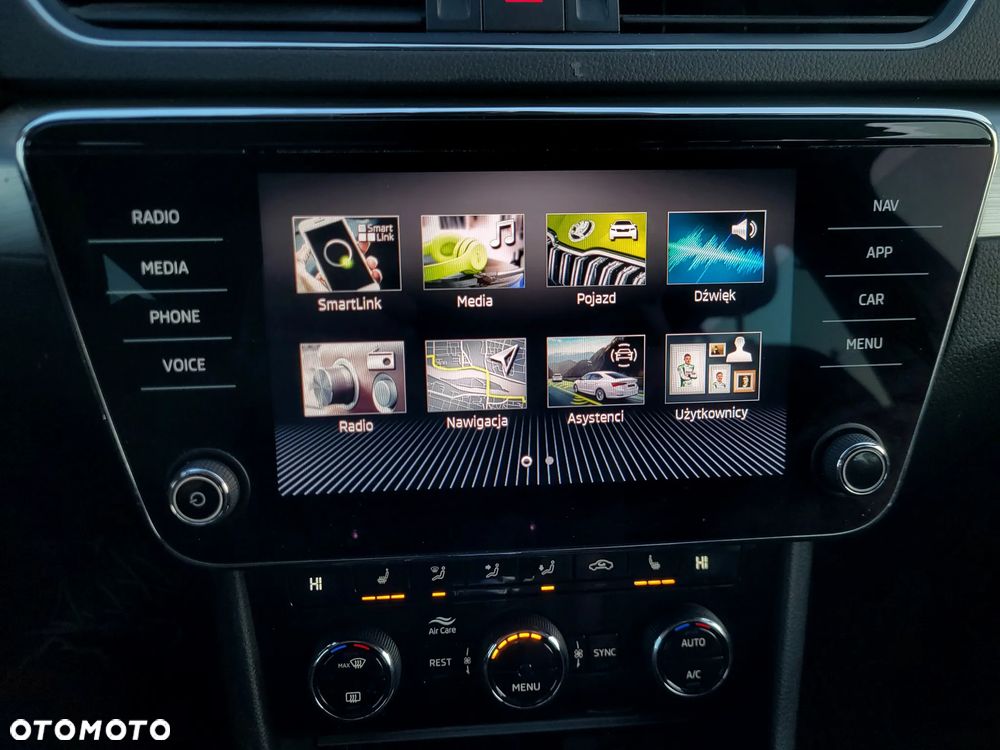 Skoda Superb 2.0 TDI SCR Ambition DSG - 10