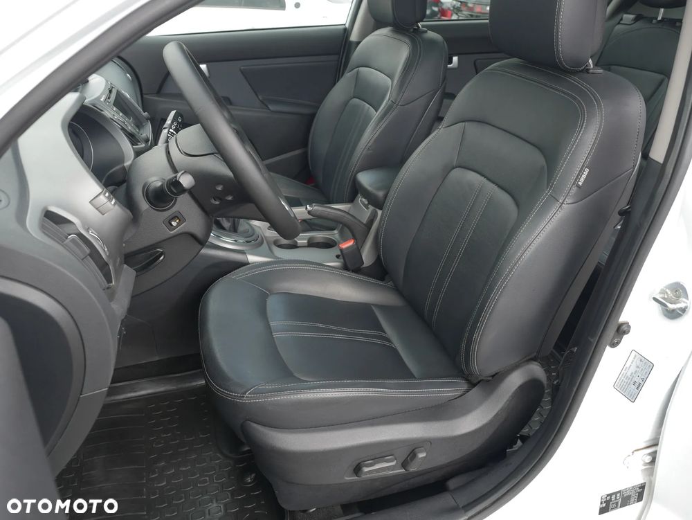 Kia Sportage 2.0 CRDI XL AWD - 11