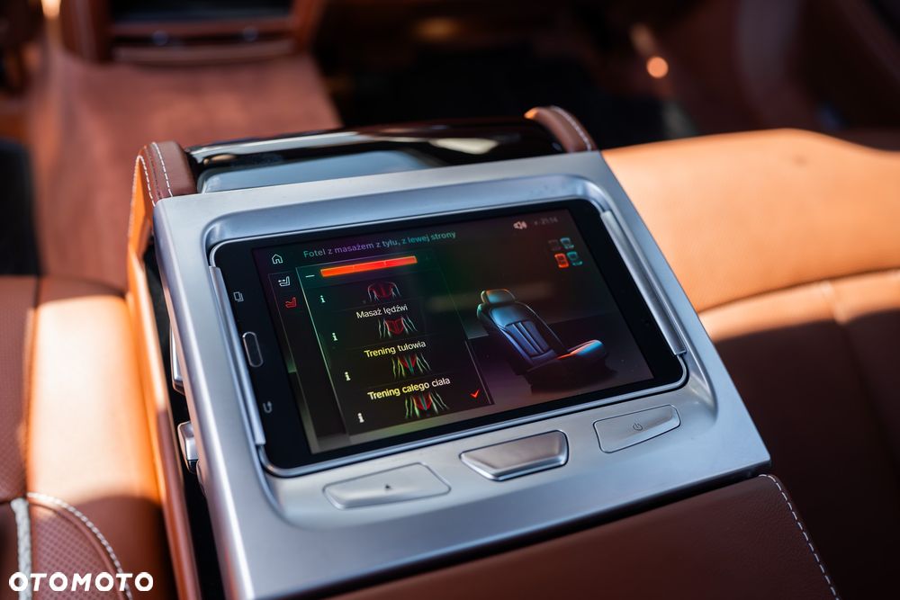 BMW Seria 7 M760Li xDrive - 39
