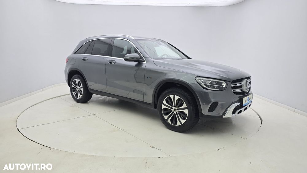 Mercedes-Benz GLC 300 e 4MATIC - 4
