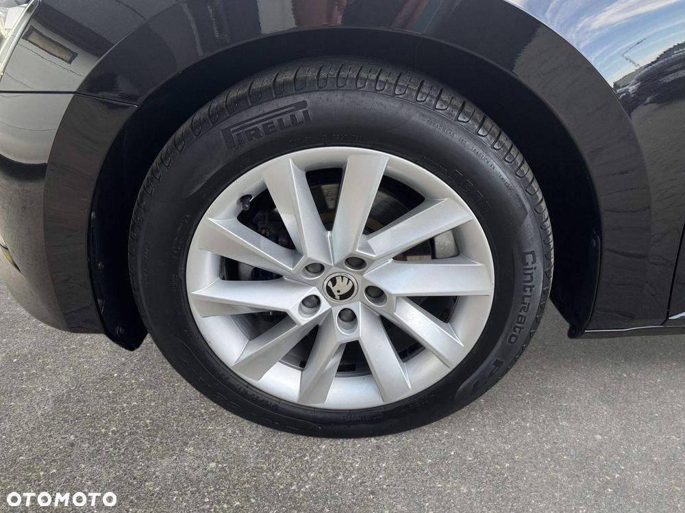 Skoda Superb 2.0 TDI DSG Ambition - 11