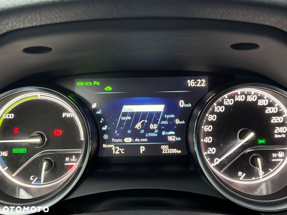 Toyota Camry 2.5 Hybrid Executive CVT - 25