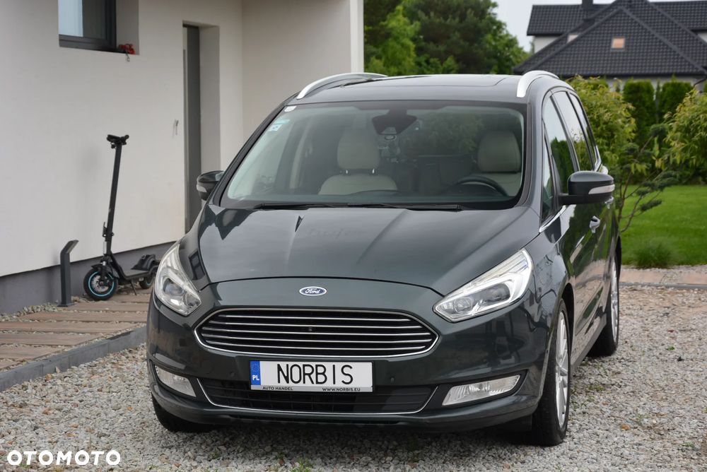 Ford Galaxy - 10