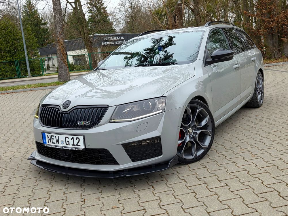Skoda Octavia 2.0 TDI DSG RS - 19