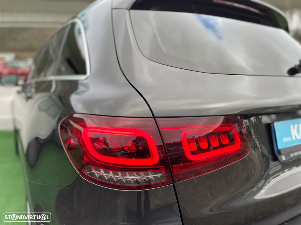 Mercedes-Benz GLC 300 e 4Matic - 33