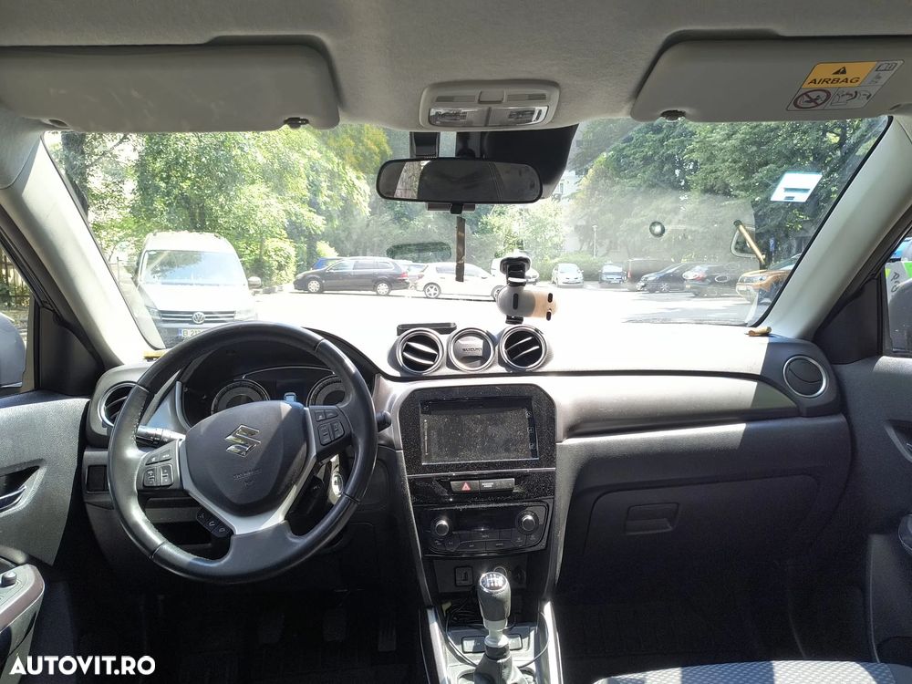 Suzuki Vitara 1.4 Boosterjet MHEV Passion - 2