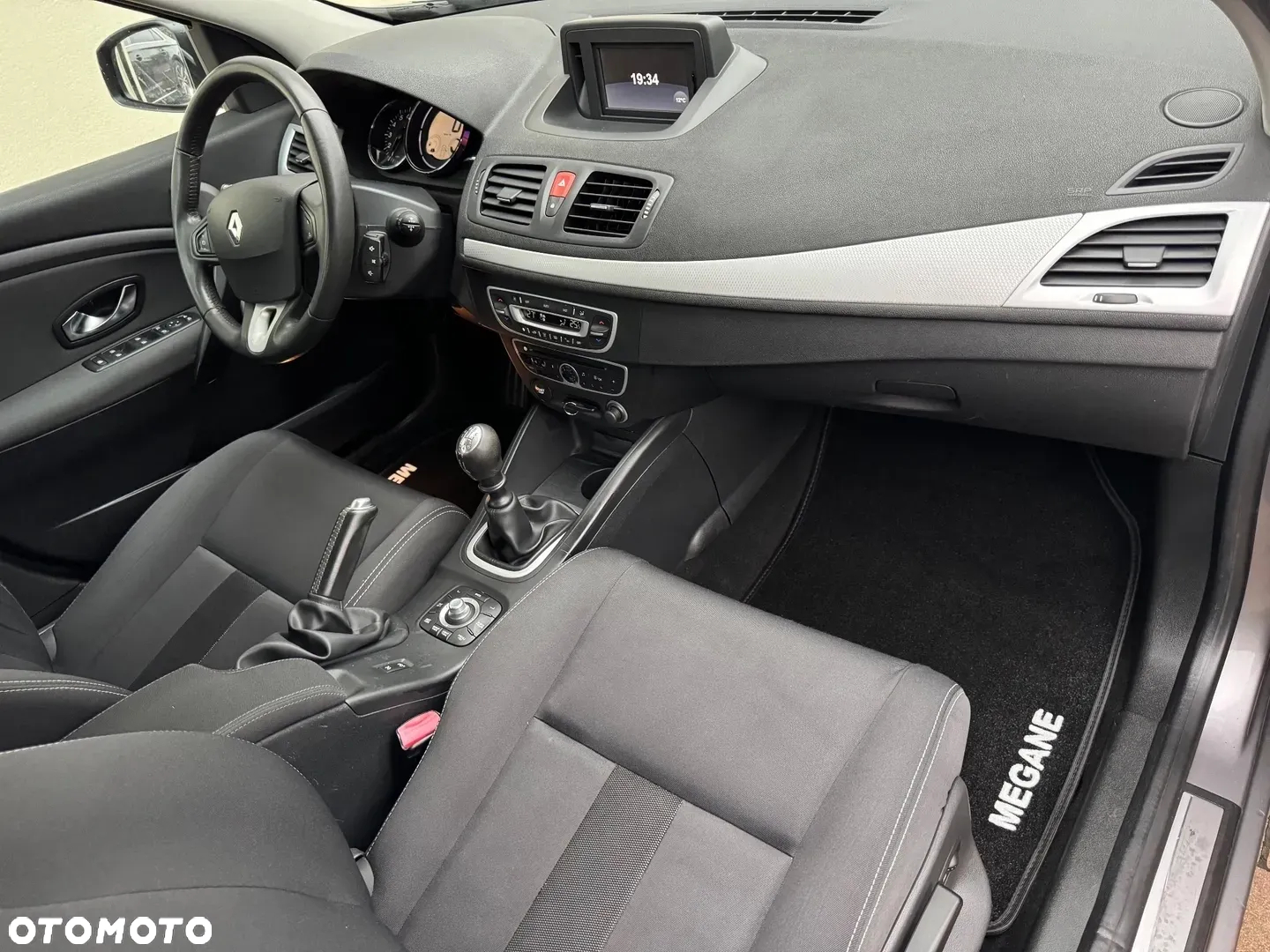 Renault Megane 1.6 16V 110 LIMITED - 17