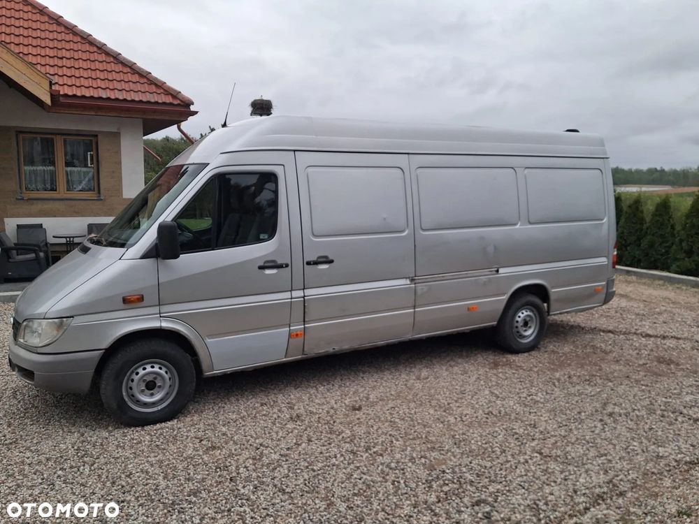 Mercedes-Benz Sprinter - 6