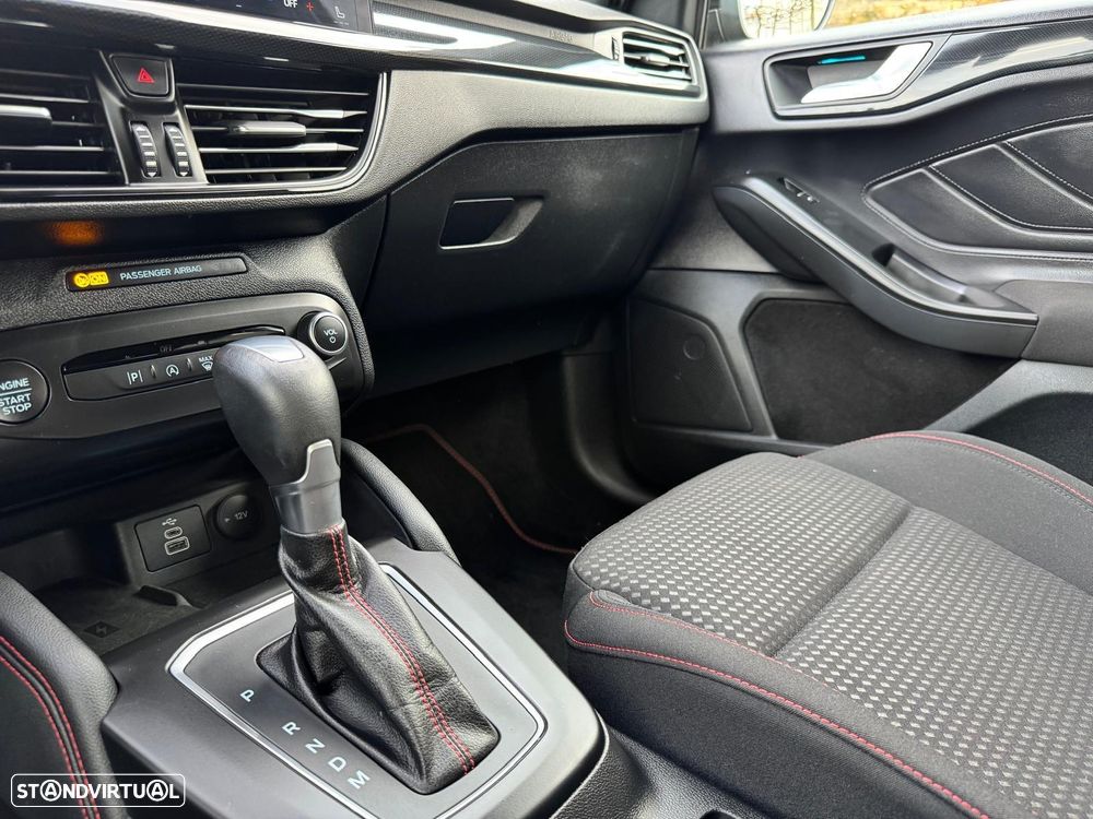 Ford Focus SW 1.0 EcoBoost Hybrid Aut. ST-LINE X - 24