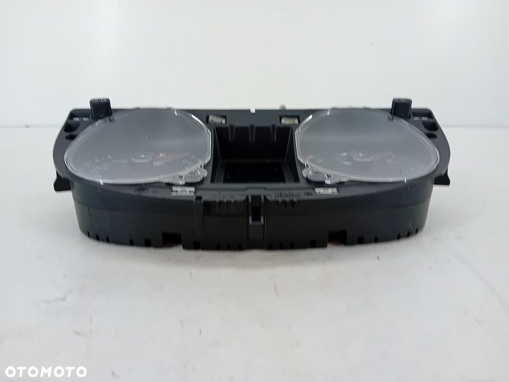 LICZNIK VW PASSAT B7 3AA920870D 2.0 TDI - 2