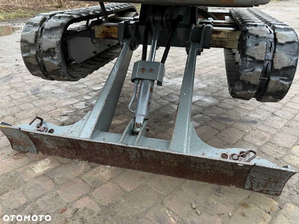 Wacker Neuson ET16 Minikoparka 2 tony. JAK NOWA 2018rok z Gospodarstwa Norweskiego 1190mtg. IGŁA! Rozsuwane hydraulicznie gąsienice. Dodatkowe sekcje Hydrauliczne. Silnik Yanmar 3 cyl. Aktualna DEKRA BMWT. Po serwisach! Ani deka luzów i wycieków. OKAZJA TANIO. Zadbana maszyna. 2 łyżki - 13