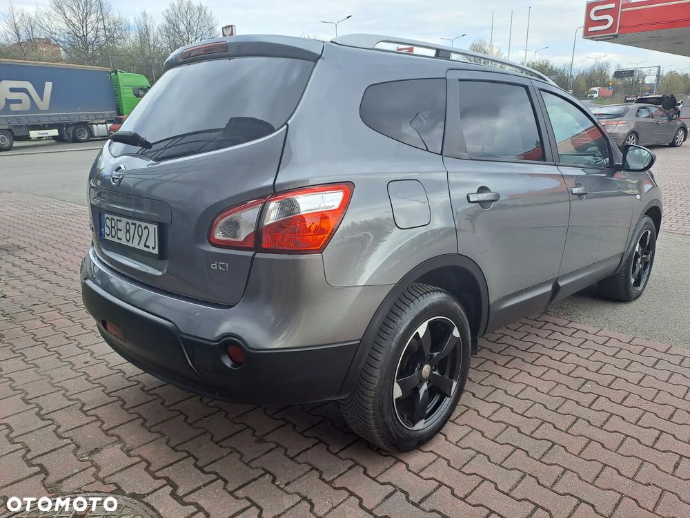 Nissan Qashqai+2 2.0 dCi DPF acenta - 17