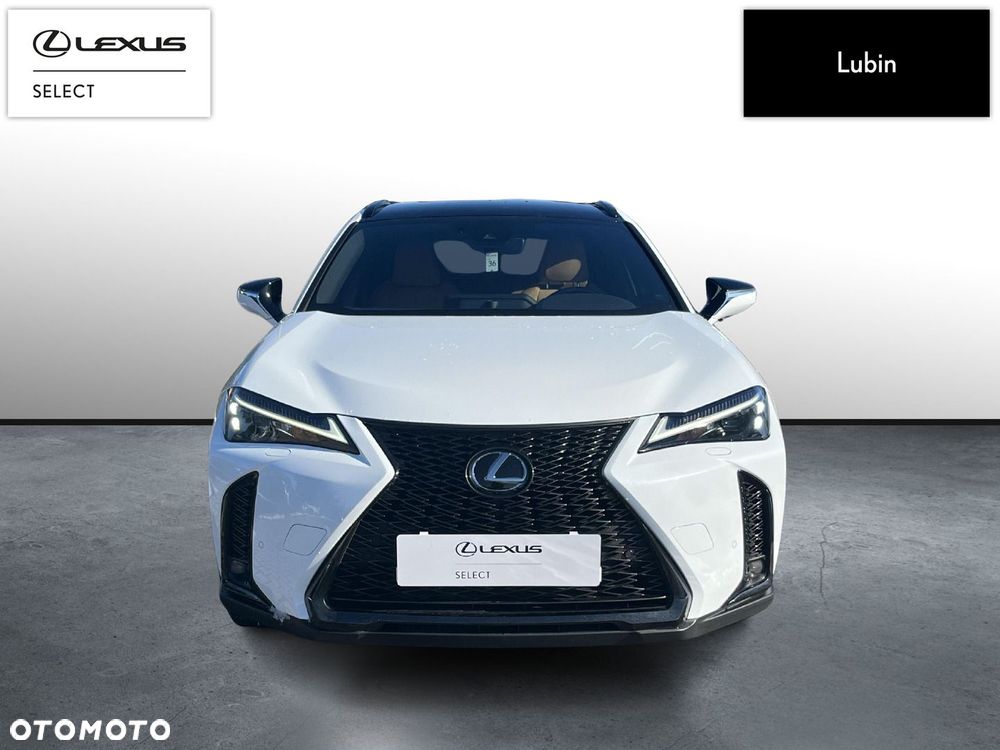 Lexus UX - 8