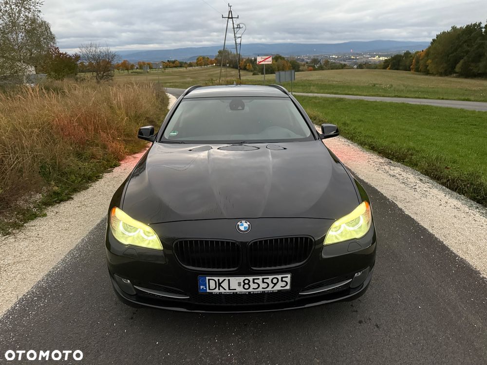 BMW Seria 5 525d xDrive Touring Sport-Aut - 4