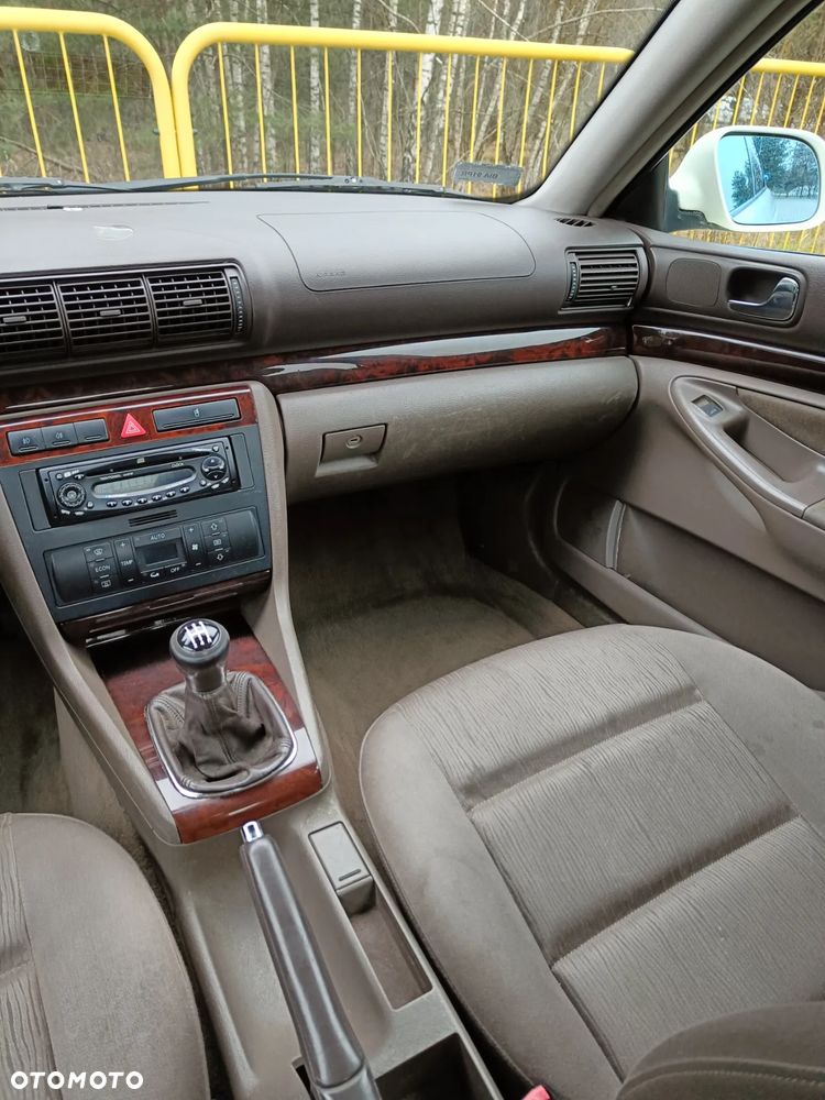 Audi A4 Limousine - 23