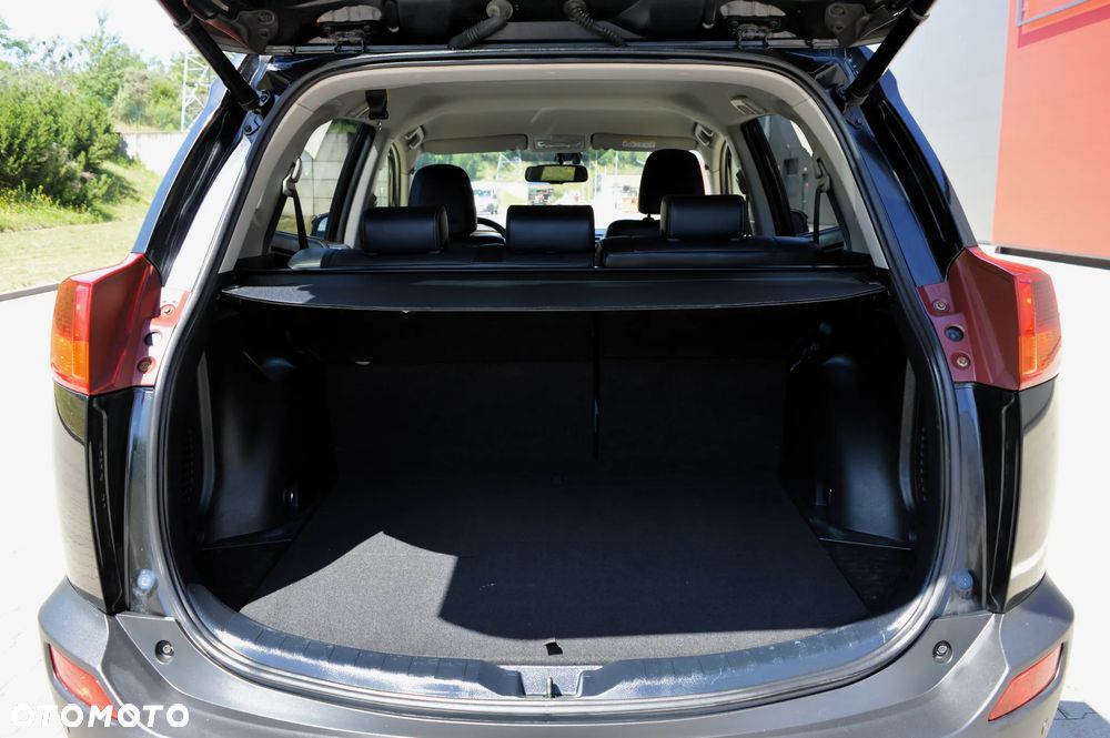 Toyota RAV4 2.2 D-4D Prestige - 30