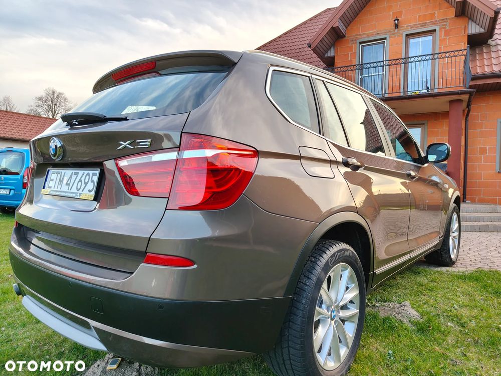 BMW X3 sDrive18d - 13