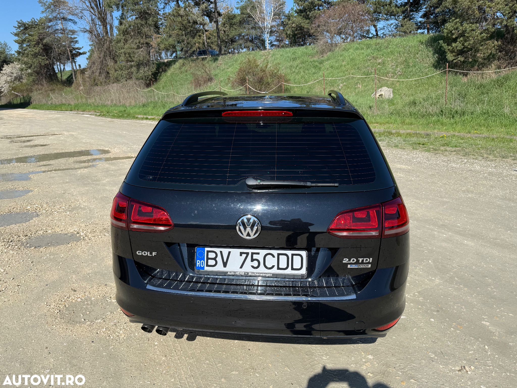 Volkswagen Golf 2.0 TDI (BlueMotion Technology) Highline - 25