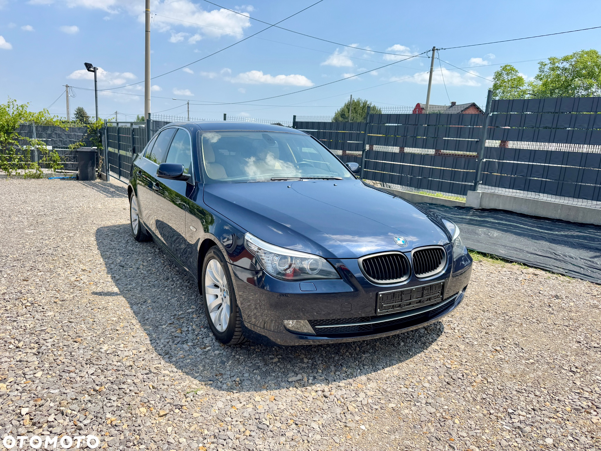 BMW Seria 5 523i - 2