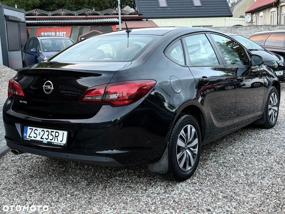 Opel Astra 1.4 T Active - 2