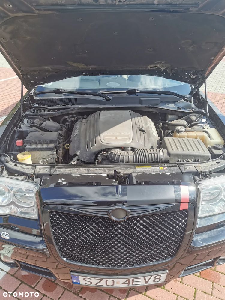 Chrysler 300C 5.7 V8 Hemi AWD - 17