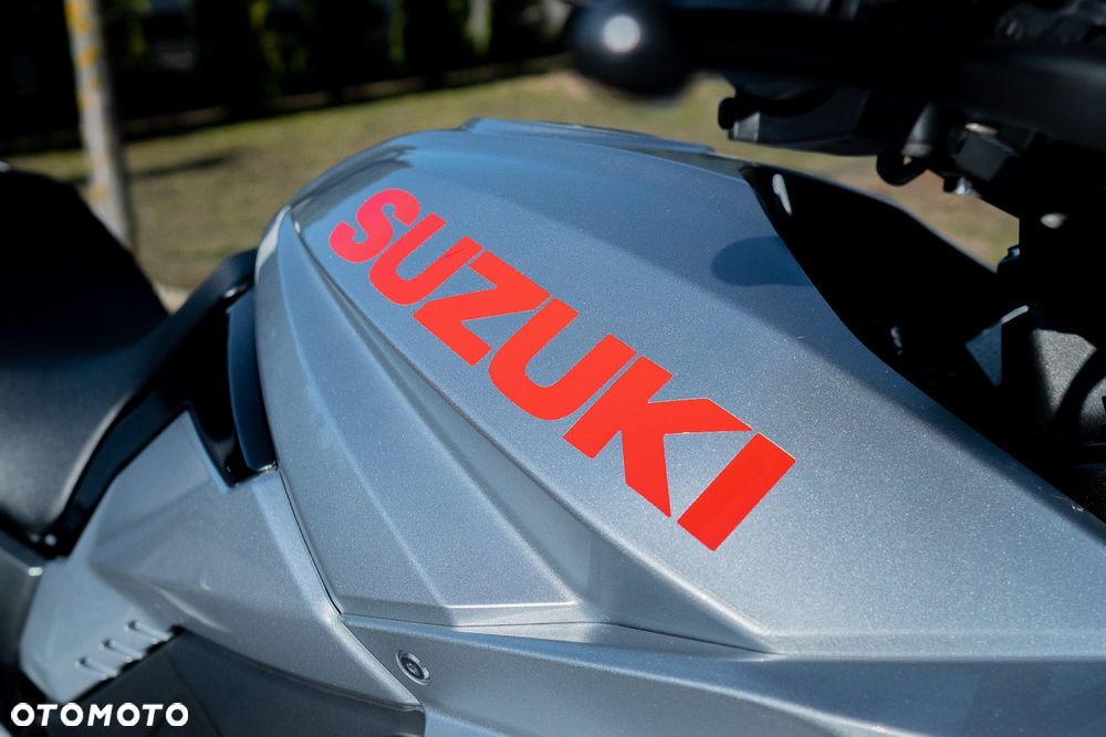 Suzuki GSX 1000 - 15