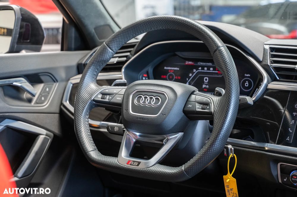 Audi RS Q3 2.5 TFSI quattro S tronic - 13