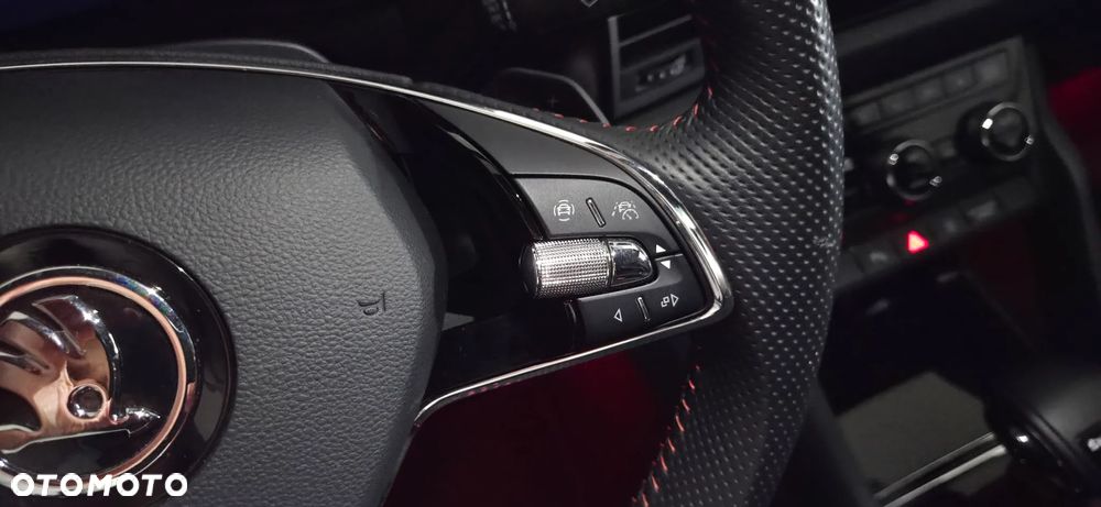 Skoda Kodiaq 2.0 TSI 4x4 DSG RS - 28
