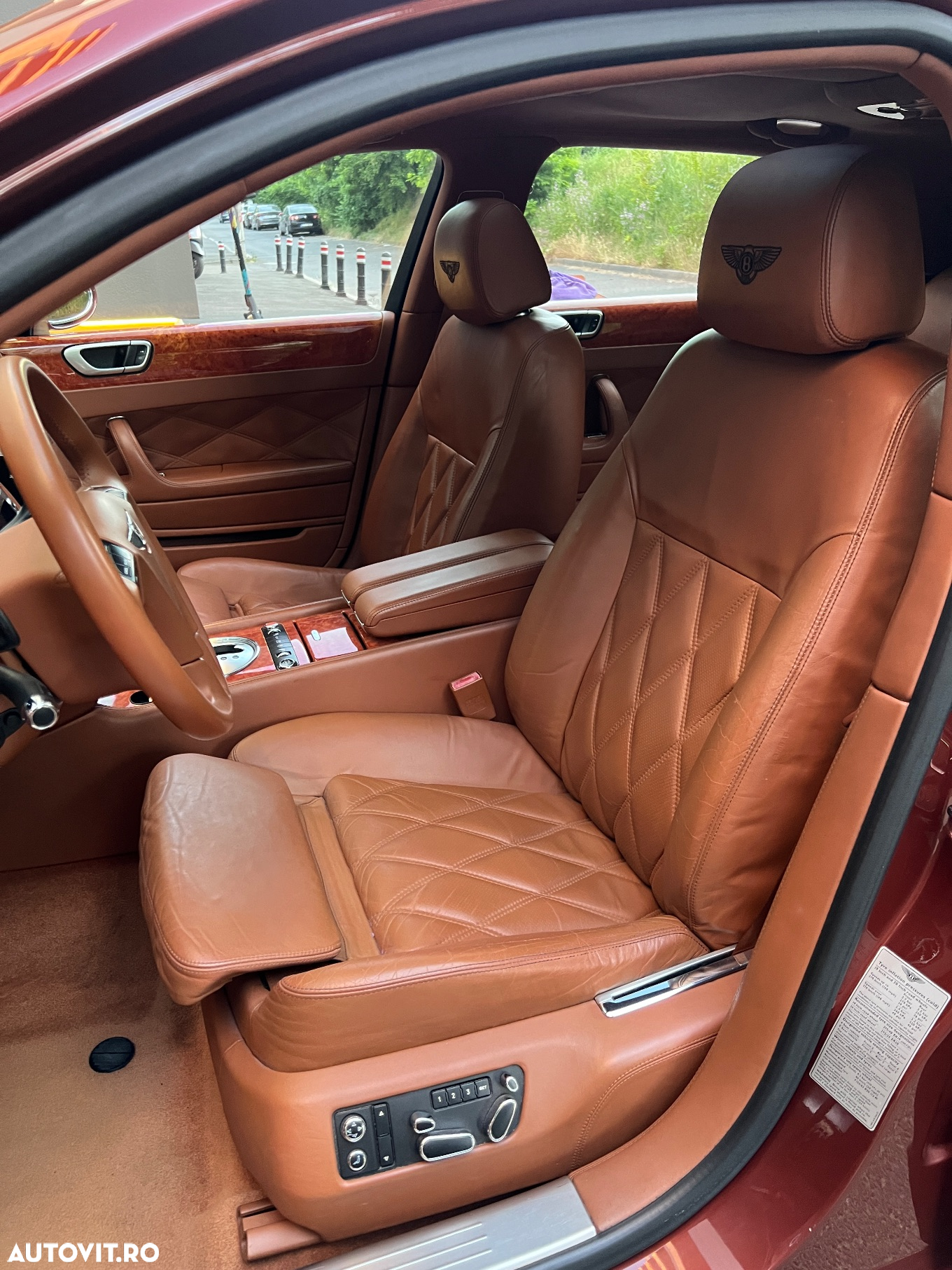 Bentley Flying Spur - 15