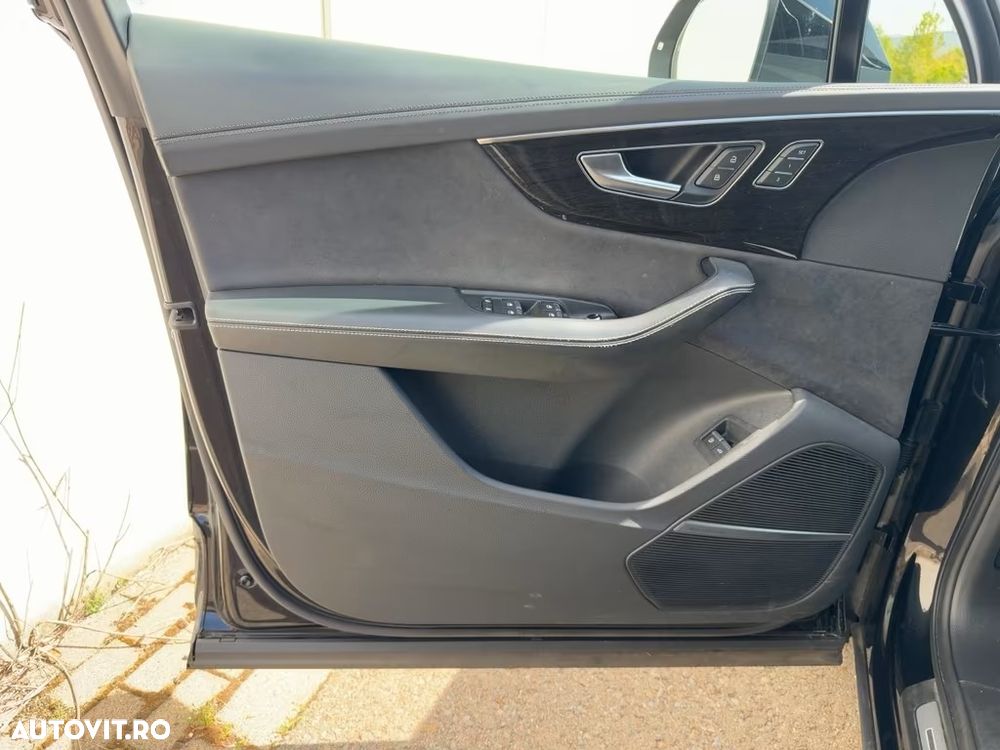 Audi Q7 55 TFSI e quattro tiptronic - 15