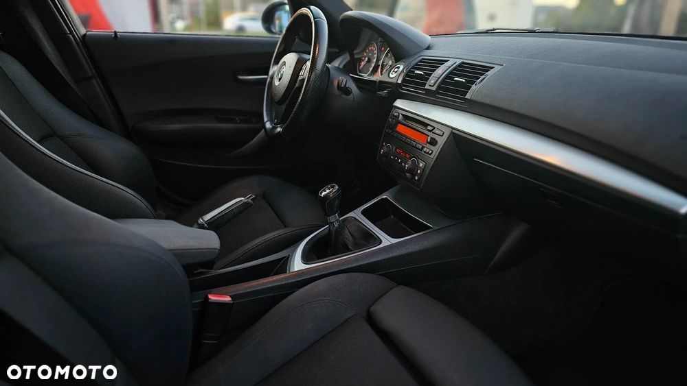 BMW Seria 1 118i - 10
