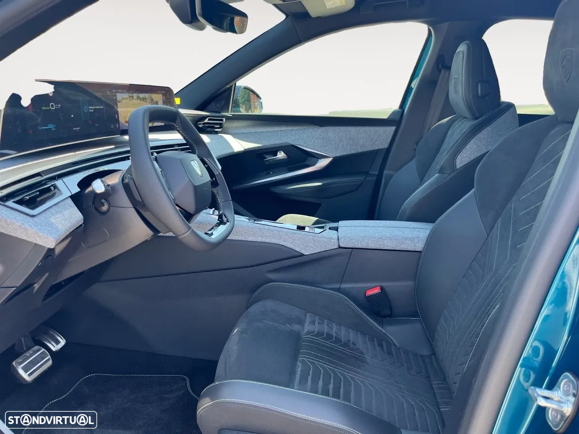 Peugeot E-3008 73 kWh GT - 10