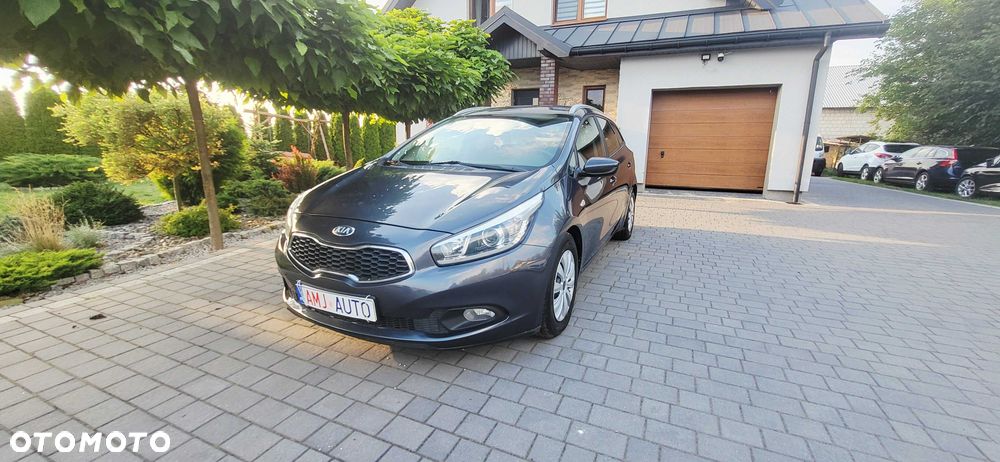 Kia Ceed - 1